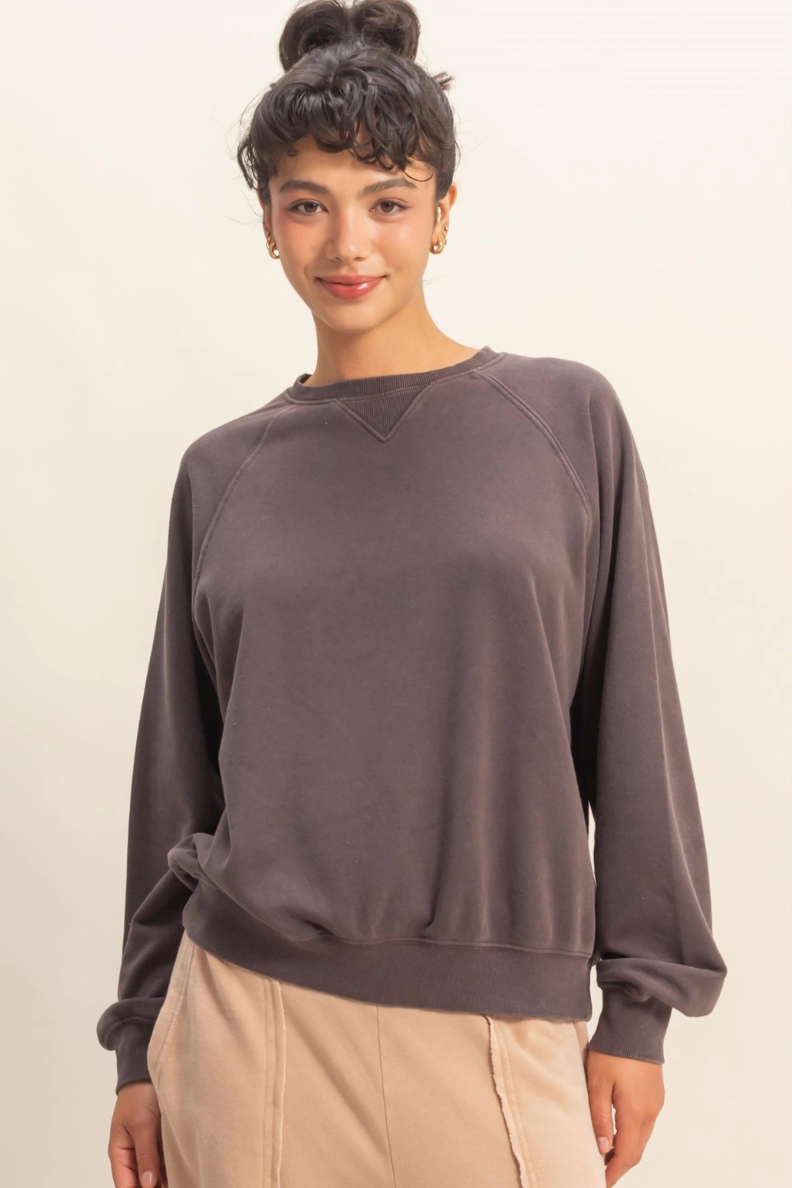 Mineral Washed Crew Neck Raglan Sleeve Sweatshirt