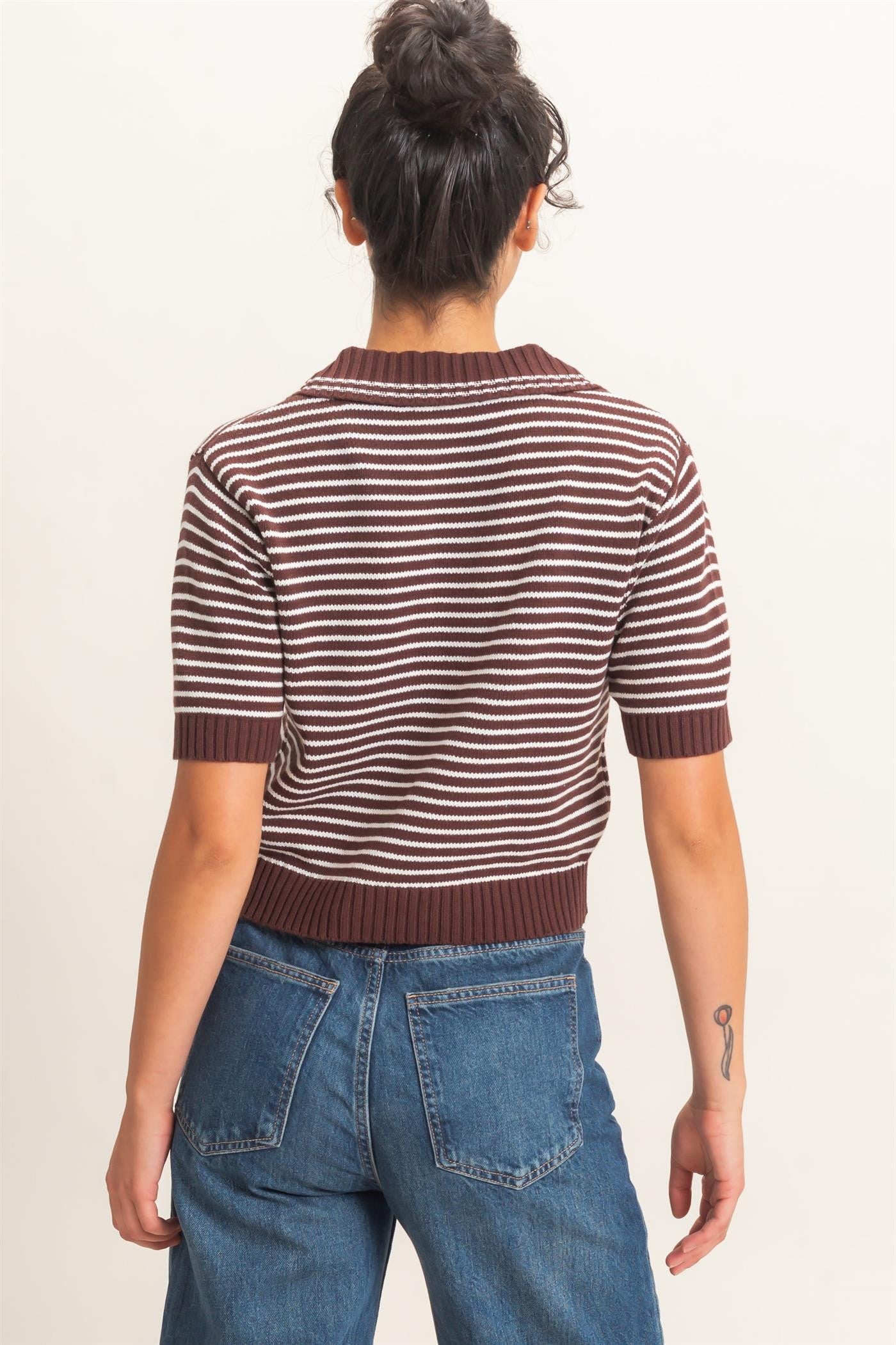 Striped Short Sleeve Collar Knit Top
