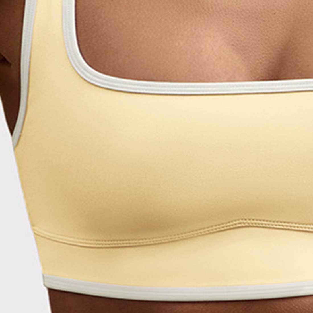 Women's U-Neck Color Clash Bra And Shorts Two Piece Sets