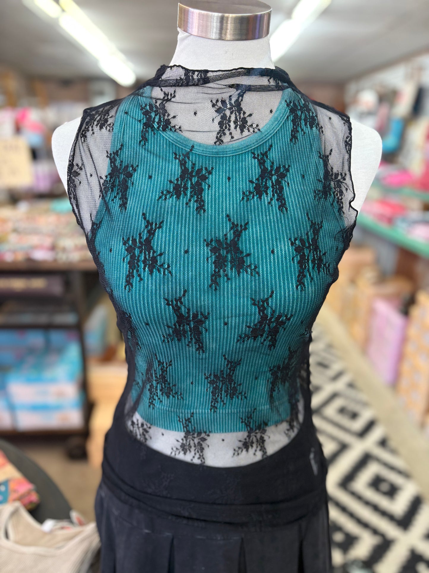 High Neckline Mesh Lace Sleeveless Top