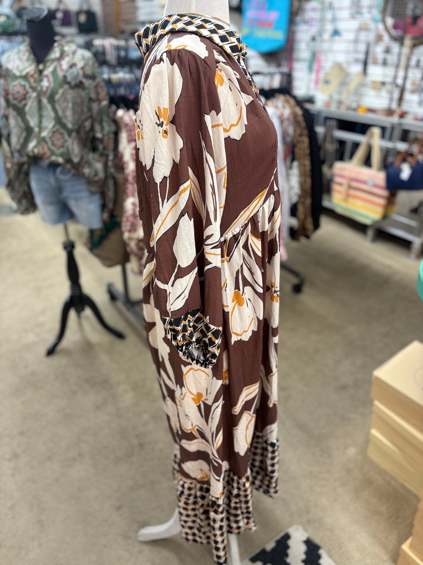 Floral Contrast Trim Maxi Dress