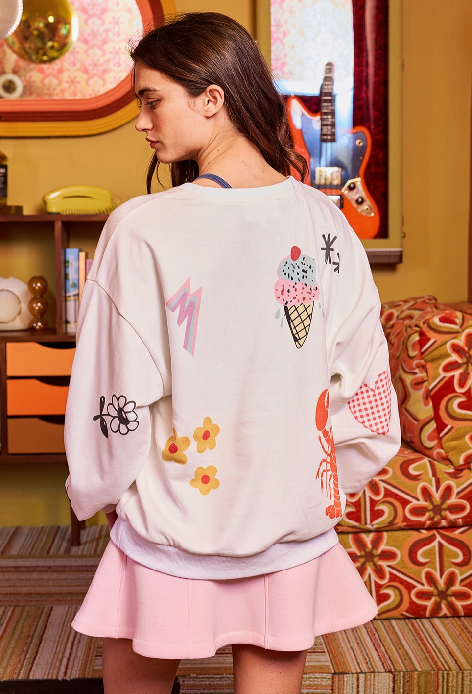 'somebody Loves You' Graphic Sweatshirts