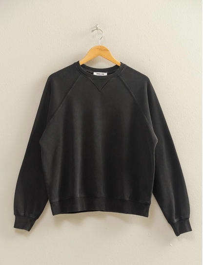 Mineral Washed Crew Neck Raglan Sleeve Sweatshirt