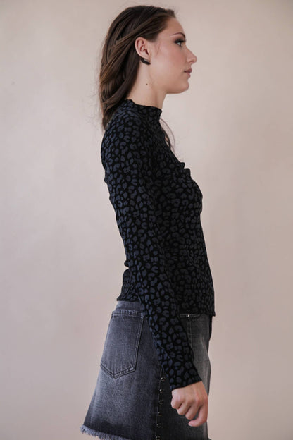 Leopard & Stone Fitted Top