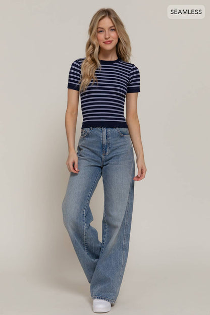 Short Sleeve Crew Neck Striped Seamless Top
