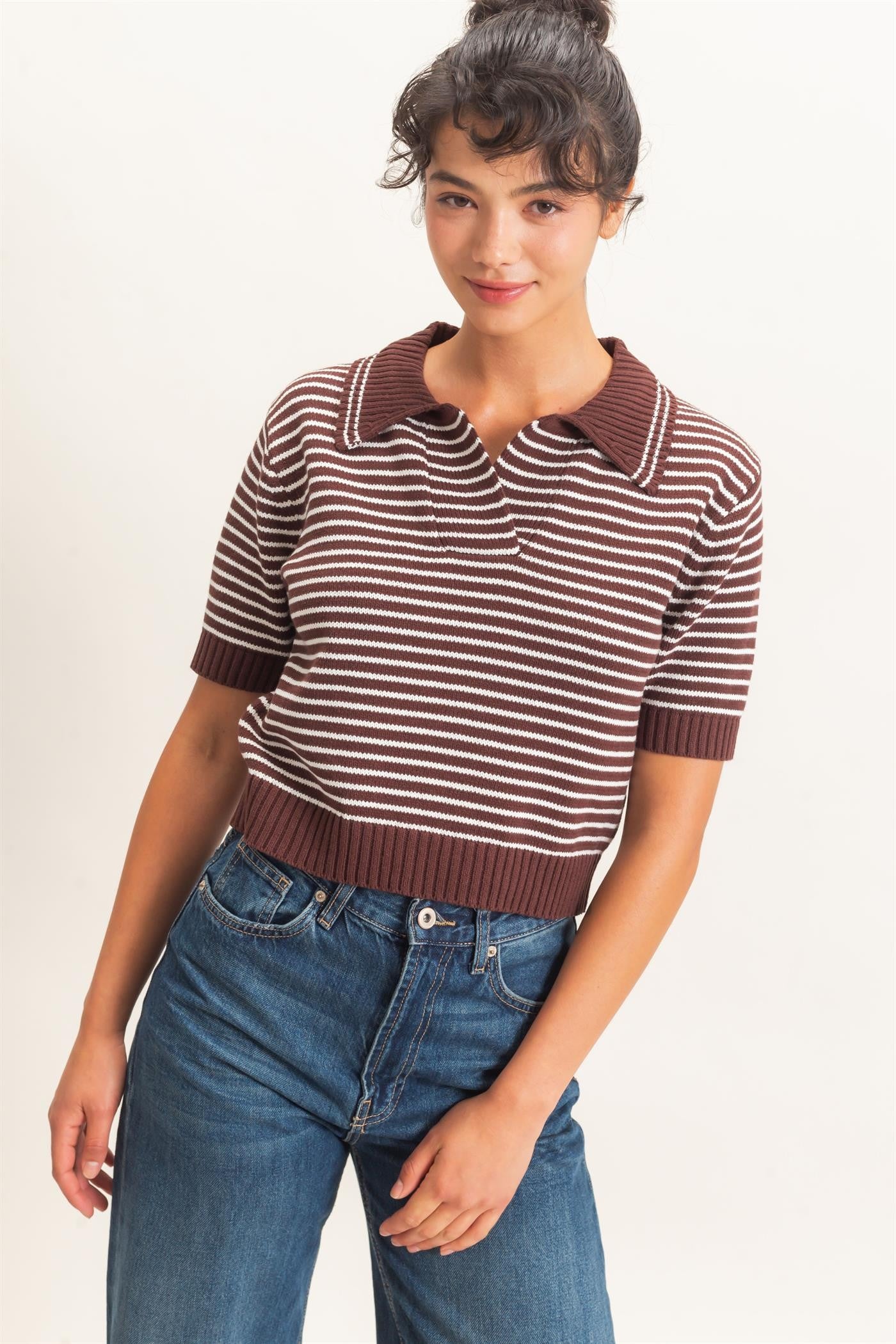 Striped Short Sleeve Collar Knit Top