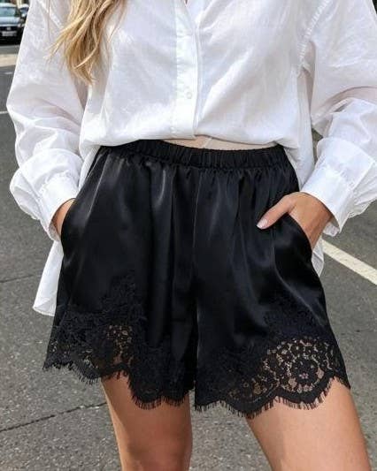 Lace Hem Elastic Waist Solid Loungewear Shorts