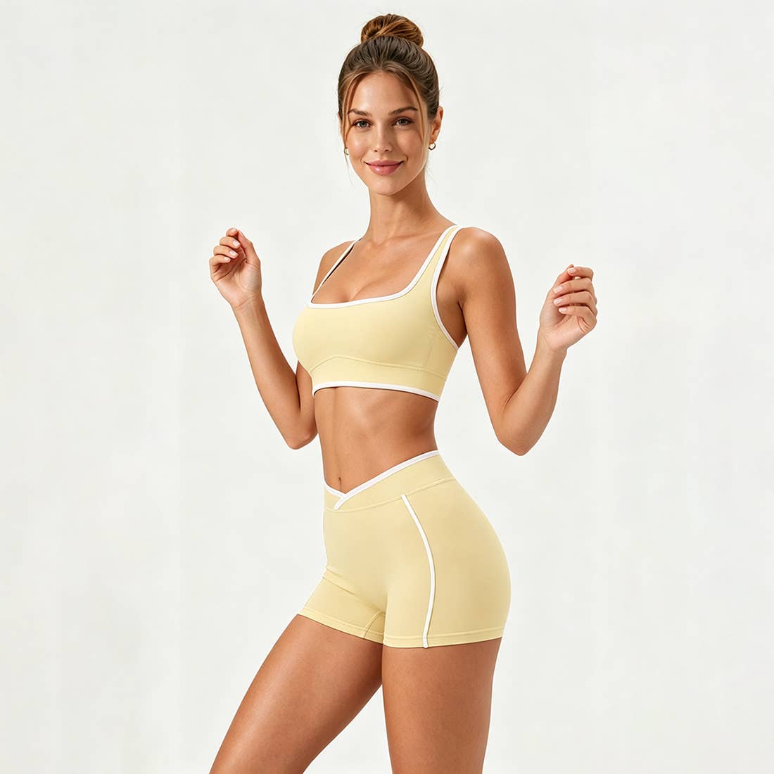 Women's U-Neck Color Clash Bra And Shorts Two Piece Sets