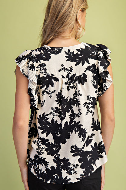 Floral Print Flutter Sleeve V-Neck Blouse with Trapunto Stitching