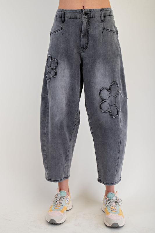 Washed Flower Patch Barrel Denim Pants