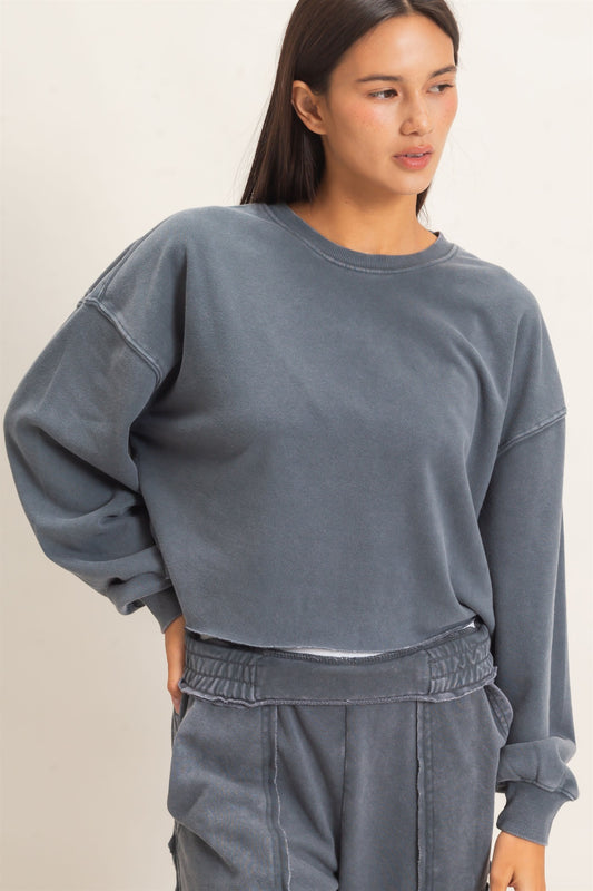 Mineral Wash Raw Hem Cropped Sweatshirt
